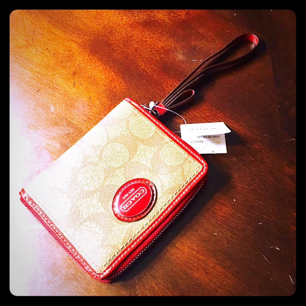 Coach Wristel/Clutch