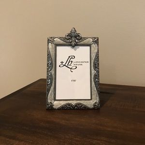 Picture frame