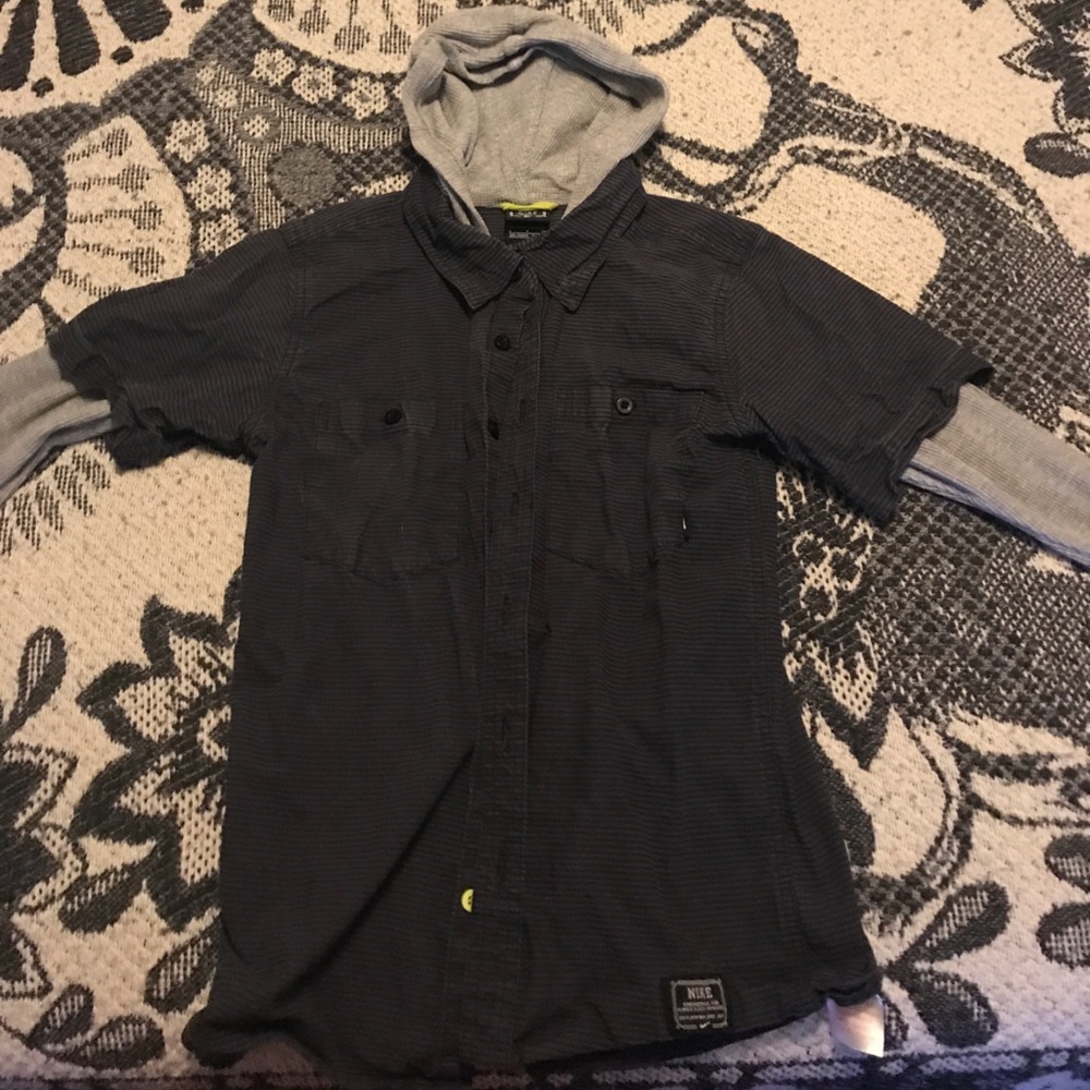 Boys Nike Shirt