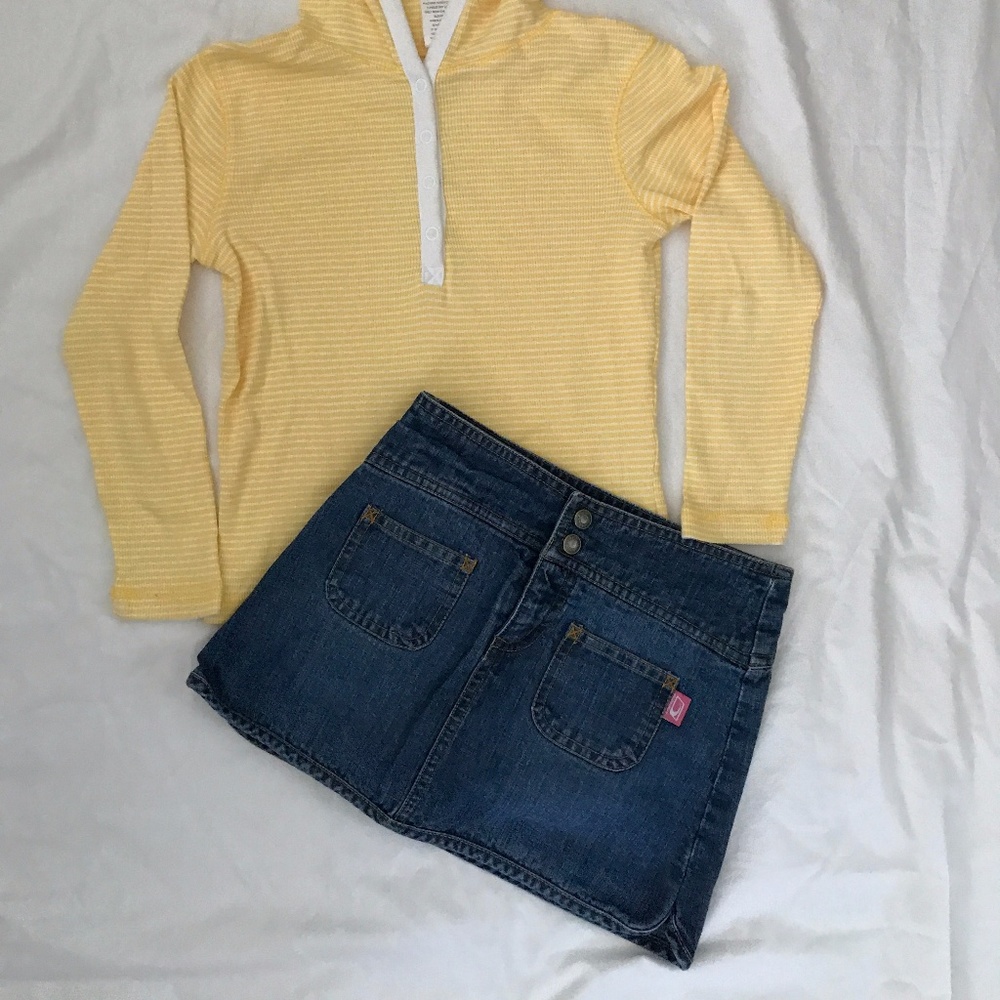 Old Navy surfer-style denim skirt skort  Small 6