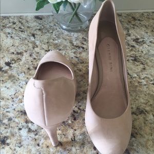 Gianni Bini Nude Heels Size 7