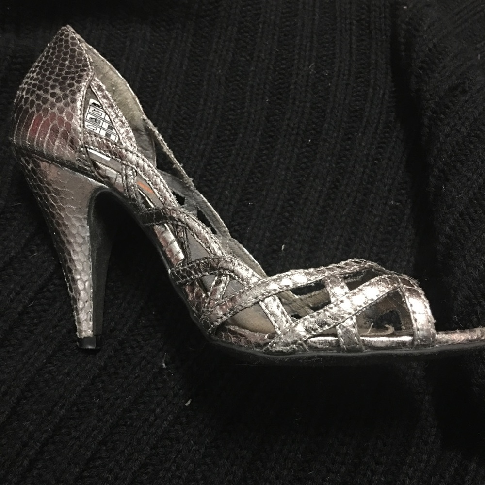 Silver 3in heels
