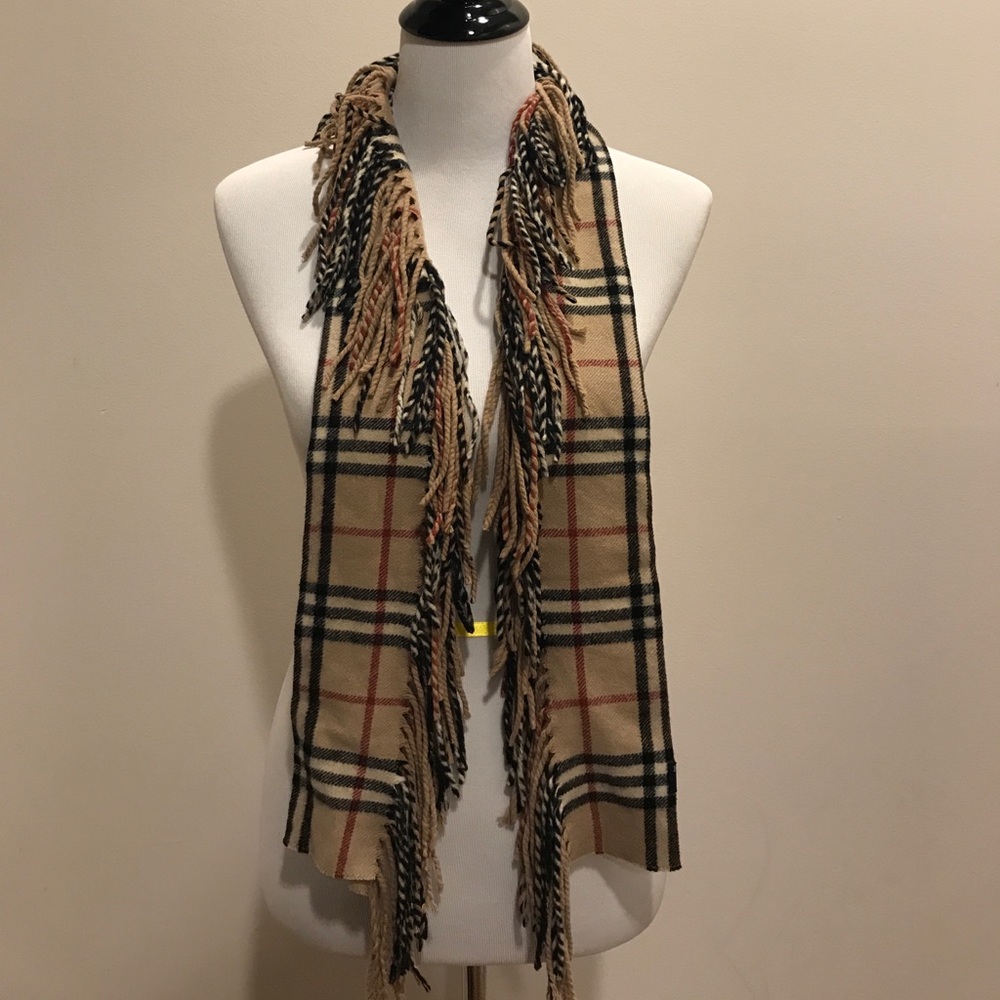 Burberry Happy Scarf