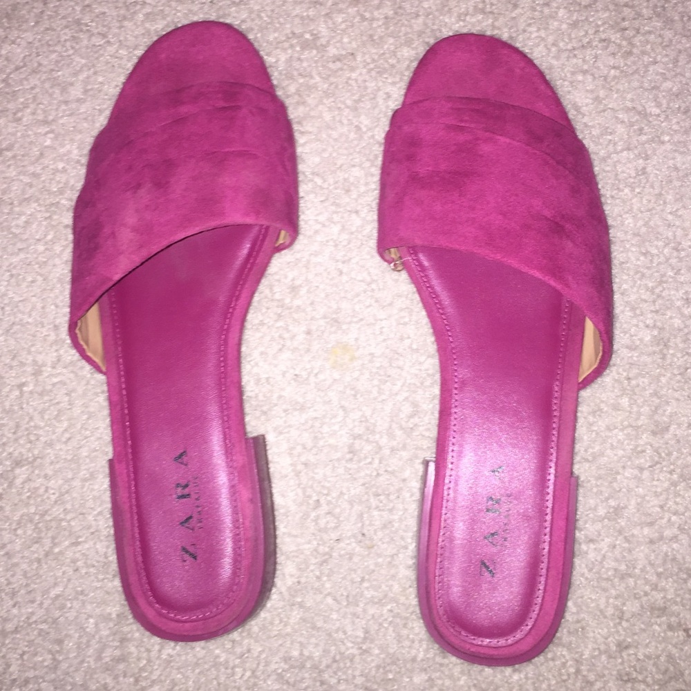 ZARA Monochrome Slides