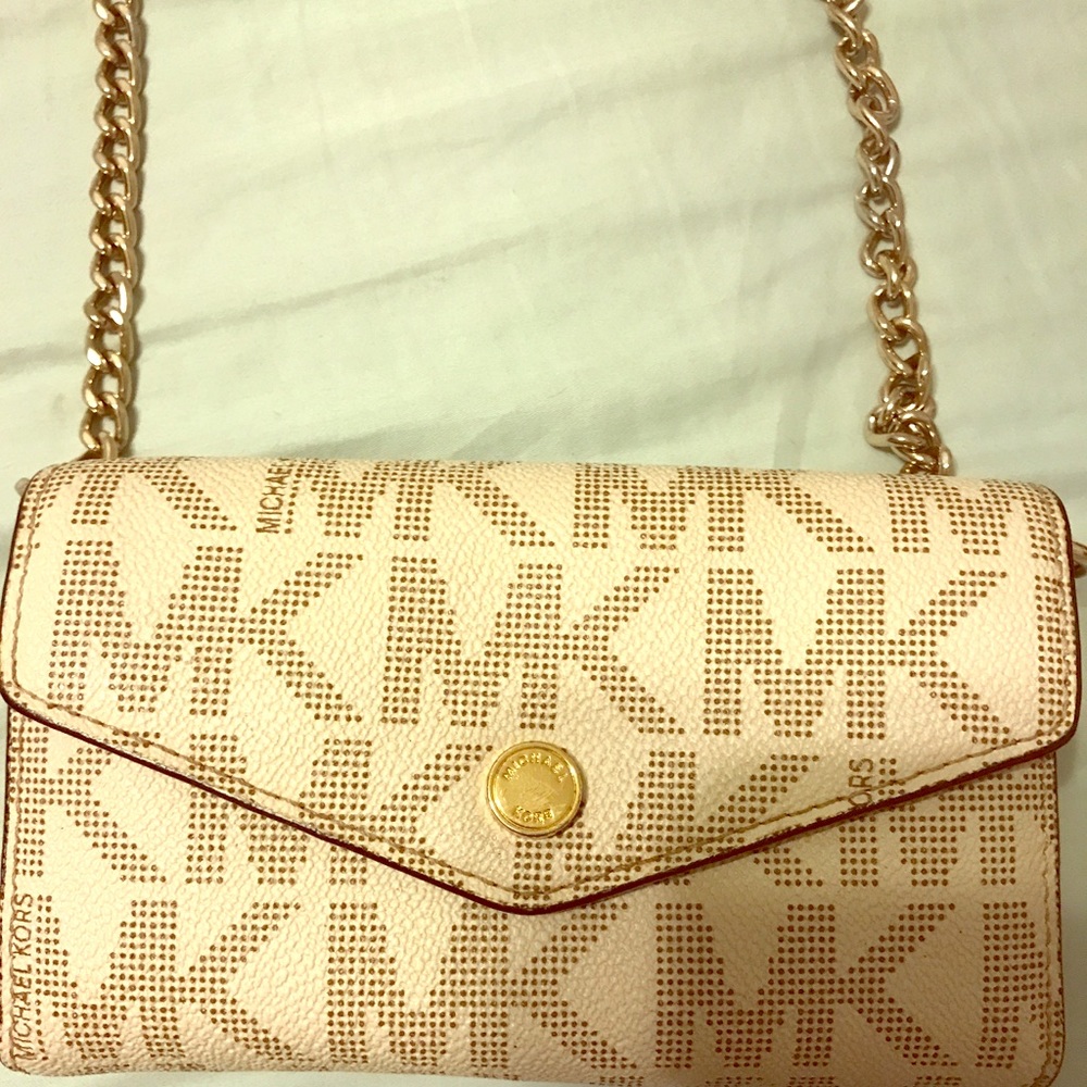 Beige Michael Kors purse