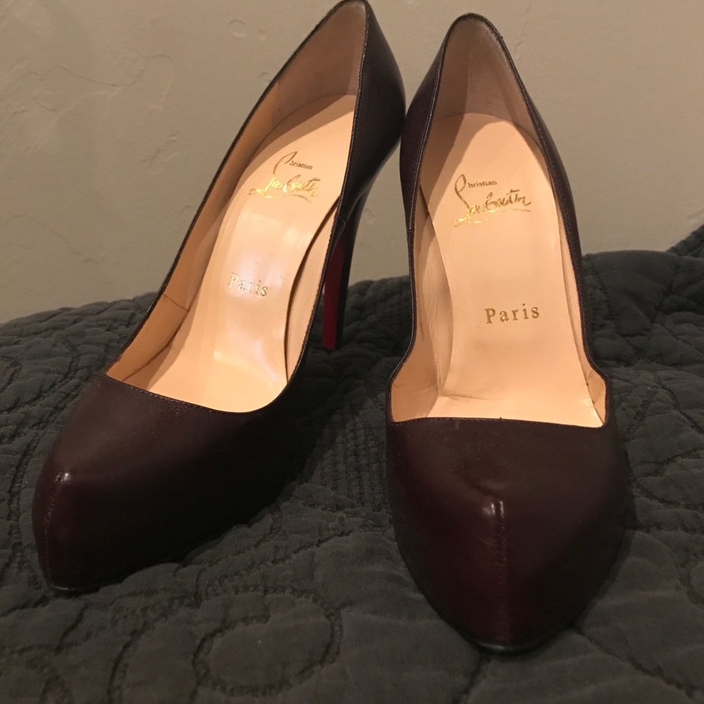 Christian Louboutin size 37, NWOT