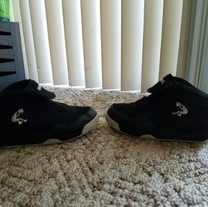 🔖size 5 youth Shaq hightop shoes