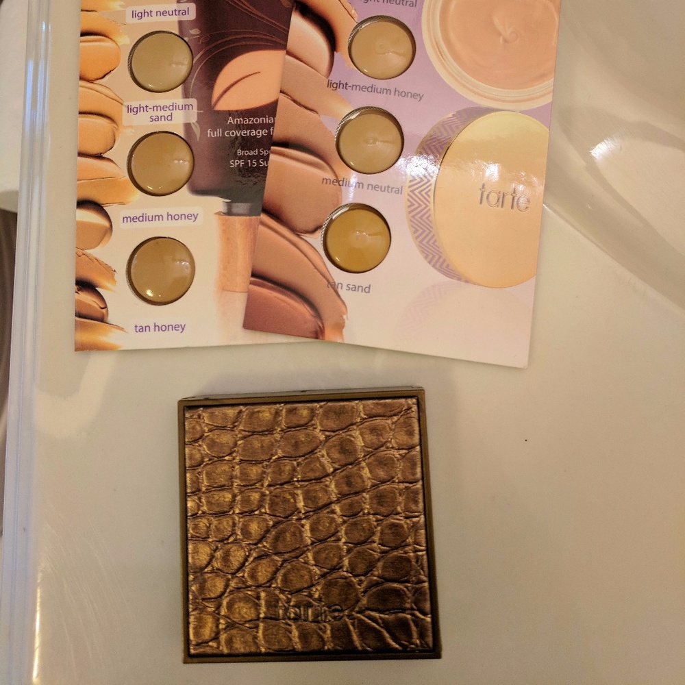TARTE bronzer travel sized + foundation samples