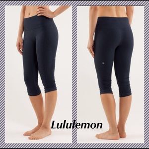 Lululemon In The Flow crops