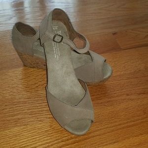 Toms Wedges