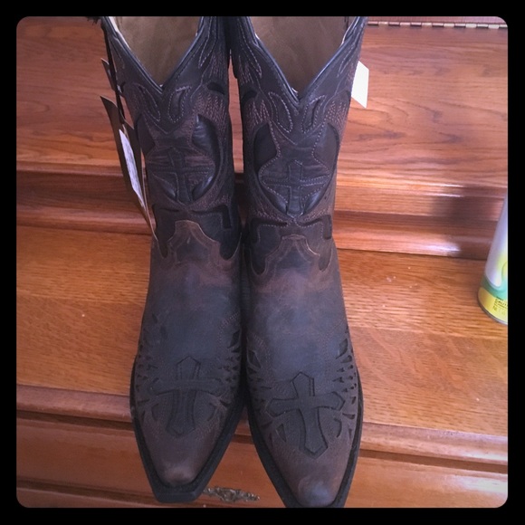 Size 9 cowboy boots! Never worn - Picture 1 of 1