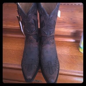 Size 9 cowboy boots! Never worn