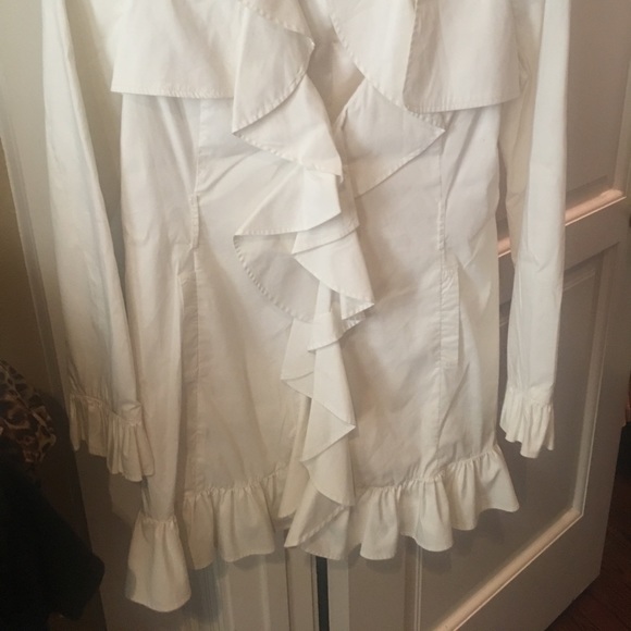Ladies white Bebe ruffled jacket fully lined - Picture 3 of 5