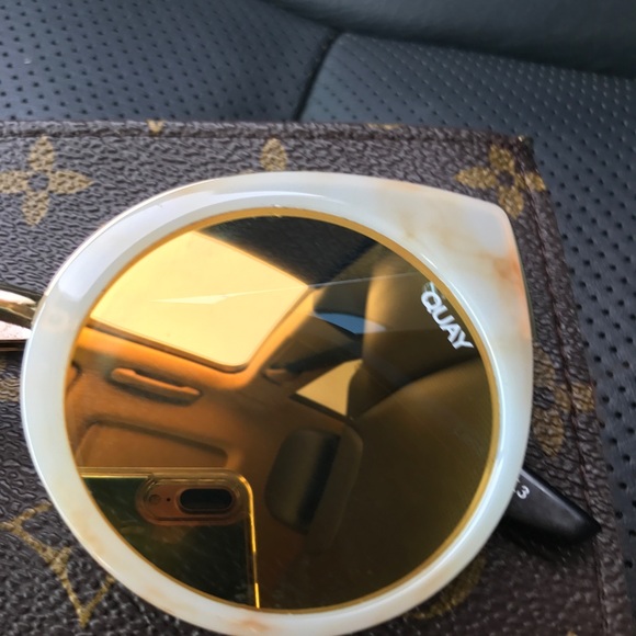 Quay sunglasses - Picture 3 of 4