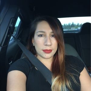 Meet your Posher, Lila