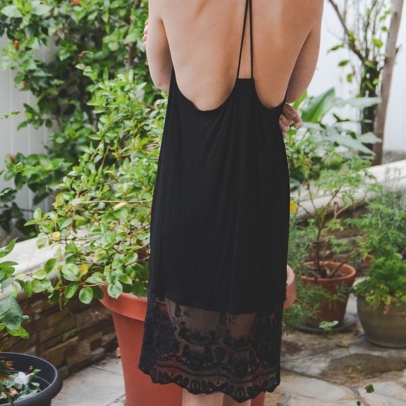 NEW WITH TAGS ADORABLE BLACK SLIP DRESS - Picture 2 of 2