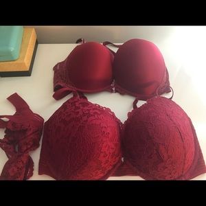 Two Victoria's Secret 36DDD bras