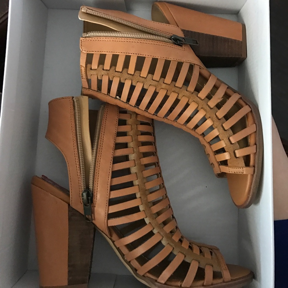 Dolce Vita heels, never worn!