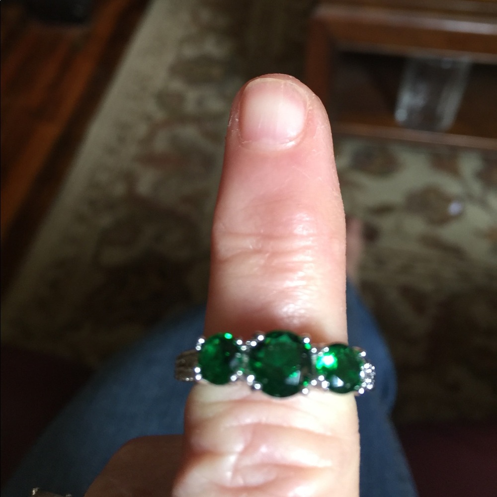 REDUCED-SS 925 Emerald green stone ring