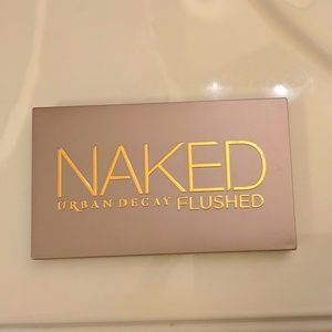 URBAN DECAY Naked Flushed - Naked
