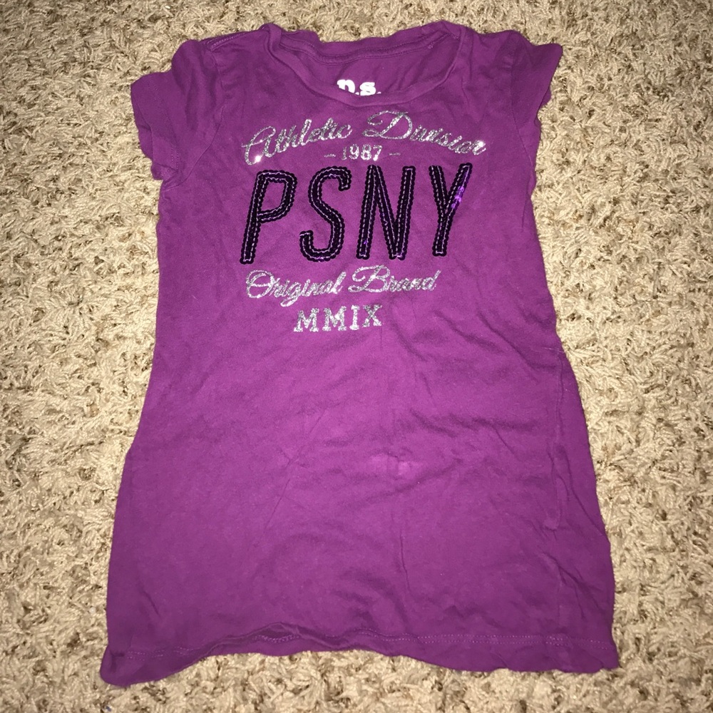 A purple top