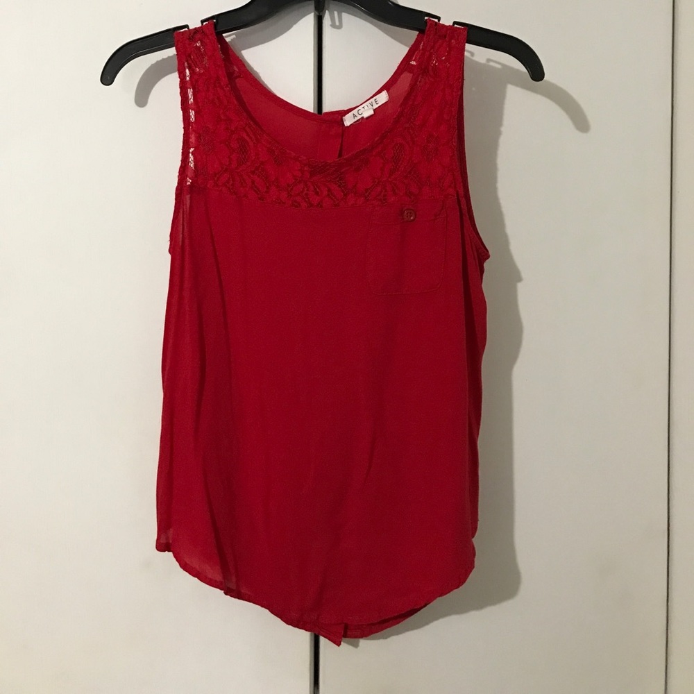 Button back tank top