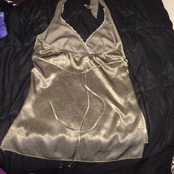 Halter top - Picture 3 of 3