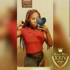 Meet your Posher, Nyla