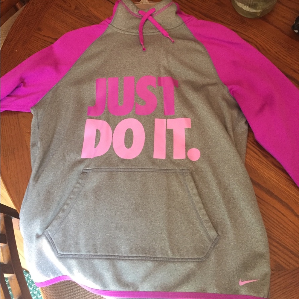 Nike sweatshirt