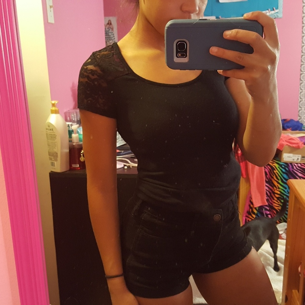 black tee with lace sleeves