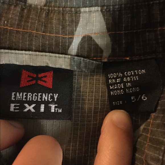 Emergency exit jacket - Picture 3 of 3