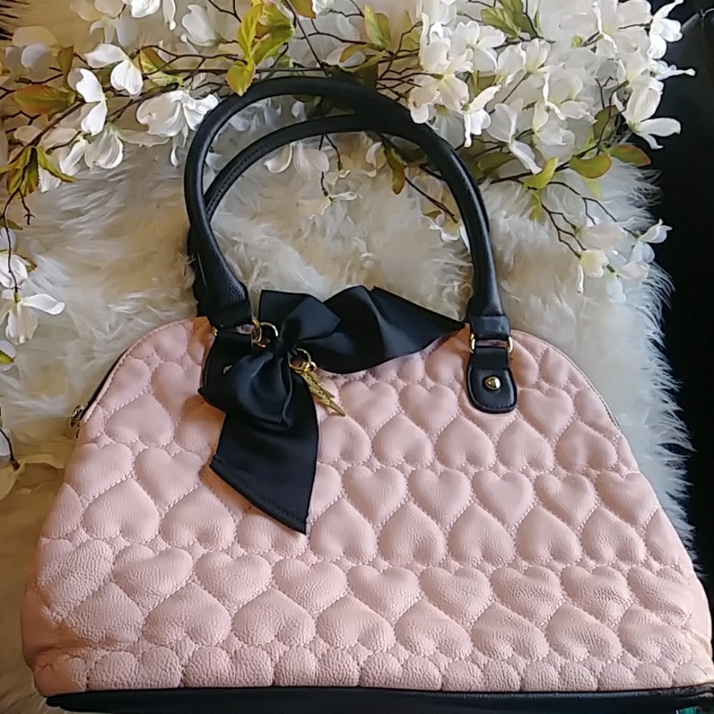 Betsy Johnson pink and black purse ⚡
