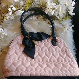 Betsy Johnson pink and black purse ⚡