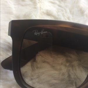 Genuine Ray Bans. Justin style. Rubber matte.