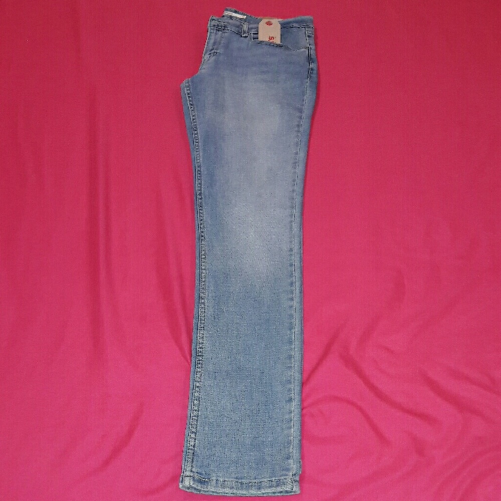 Levi's 524 skinny jeans