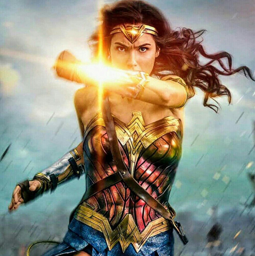 Wonderwoman pic in frame