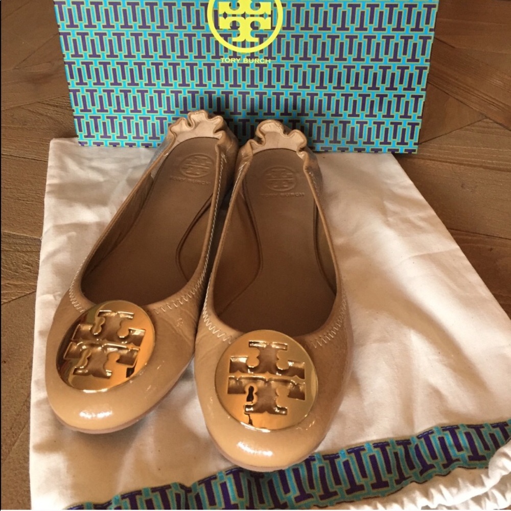 Tory Burch nude reva flats perfect condition