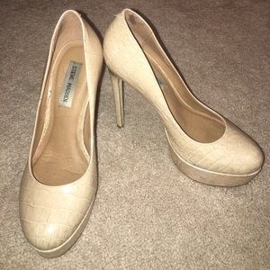 Steve Madden Beige Heels