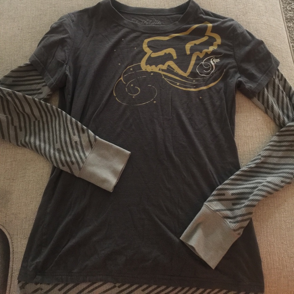 Long sleeve Fox shirt.
