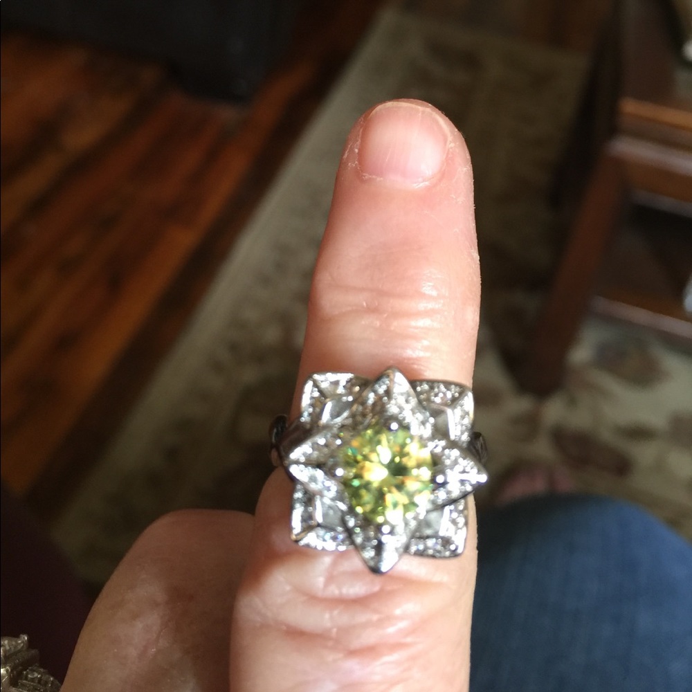 REDUCED-SS 925 Citrine ring (flower)