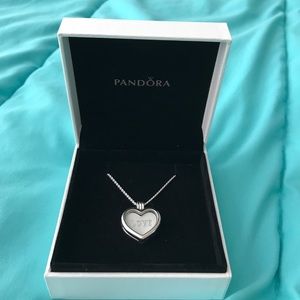 BRAND NEW Pandora Floating Heart Locket Necklace