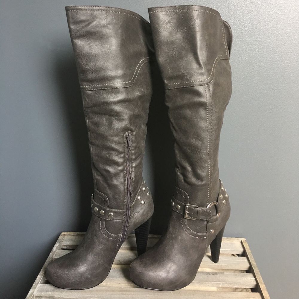 Women's Grey G by GUESS High Heel Boots SZ 5.5M