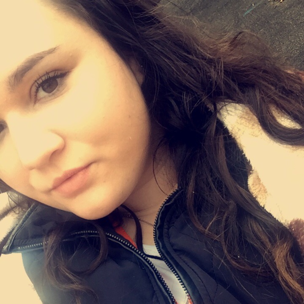 Meet your Posher, Hailey