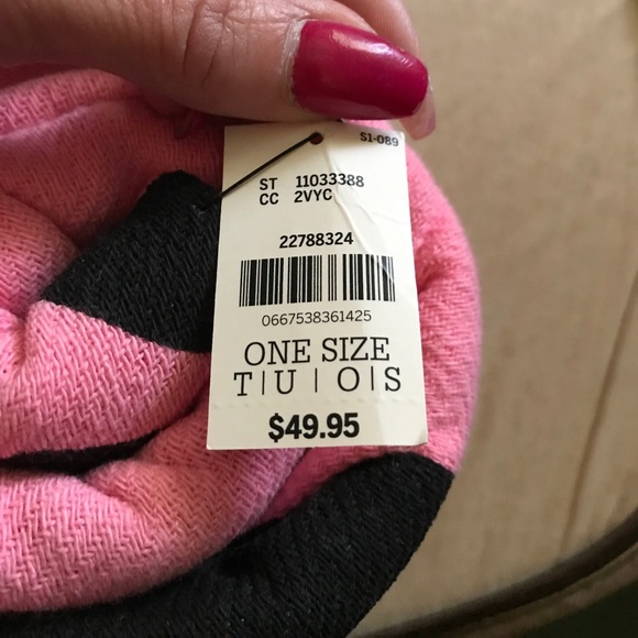 Beach blanket Victoria secret - Picture 2 of 2