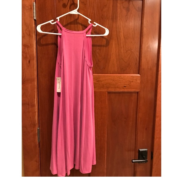 Francesca's pink sundress - Picture 2 of 4