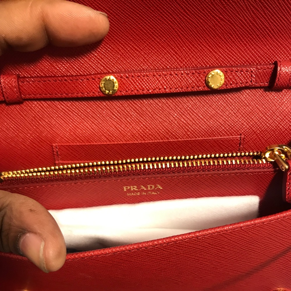 Prada bag(SOLD) - Picture 4 of 7