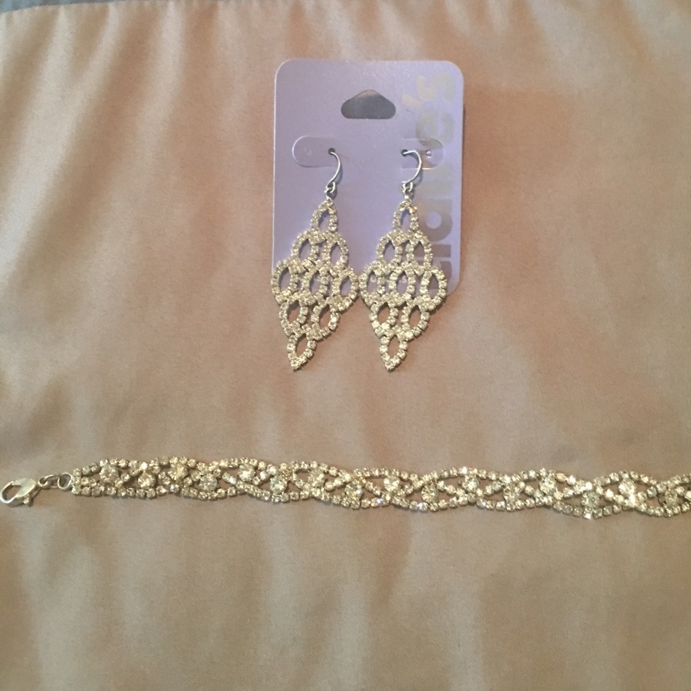 Elegant "diamond" earrings and bracelet 💎💎