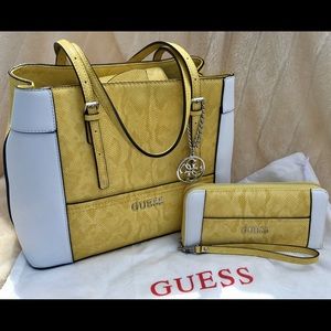 Guess Delaney Shopper Tote w/matching wallet