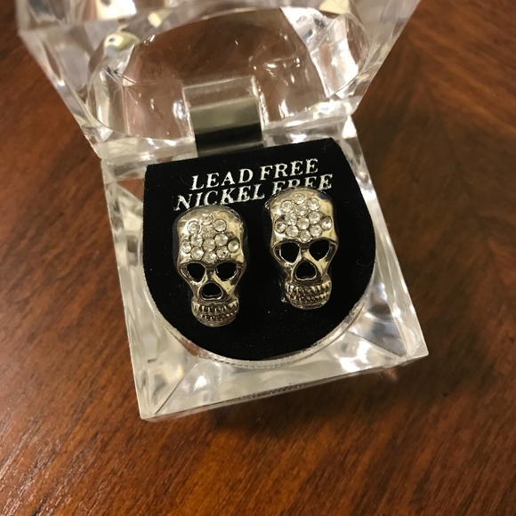 Hip Hop Bling Iced Out Skull Earring - Picture 2 of 3