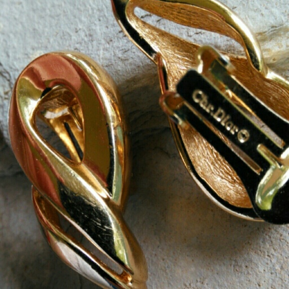 Christian Dior Earrings Gold Tone Clip Ons - Picture 3 of 4